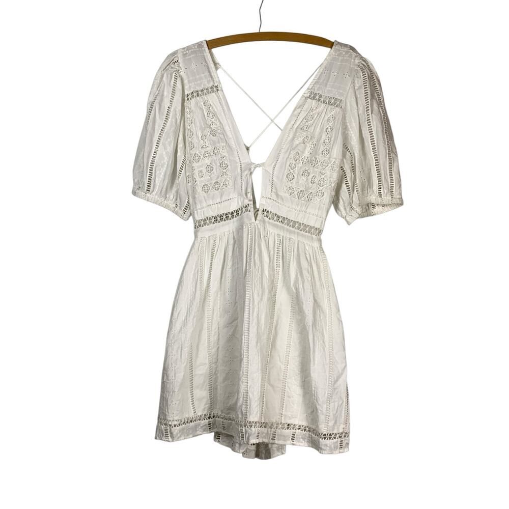 Urban Outfitters White Eyelet Puff Sleeve Mini Dress Size L Coquette Flirty - Picture 2 of 8